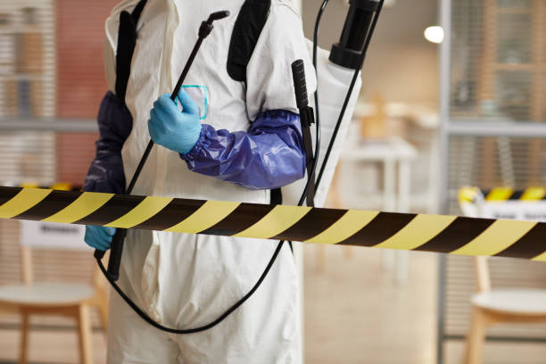 Professional Biohazard technician working in Vendor, AR